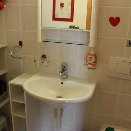 Beau-site 7 Apartment